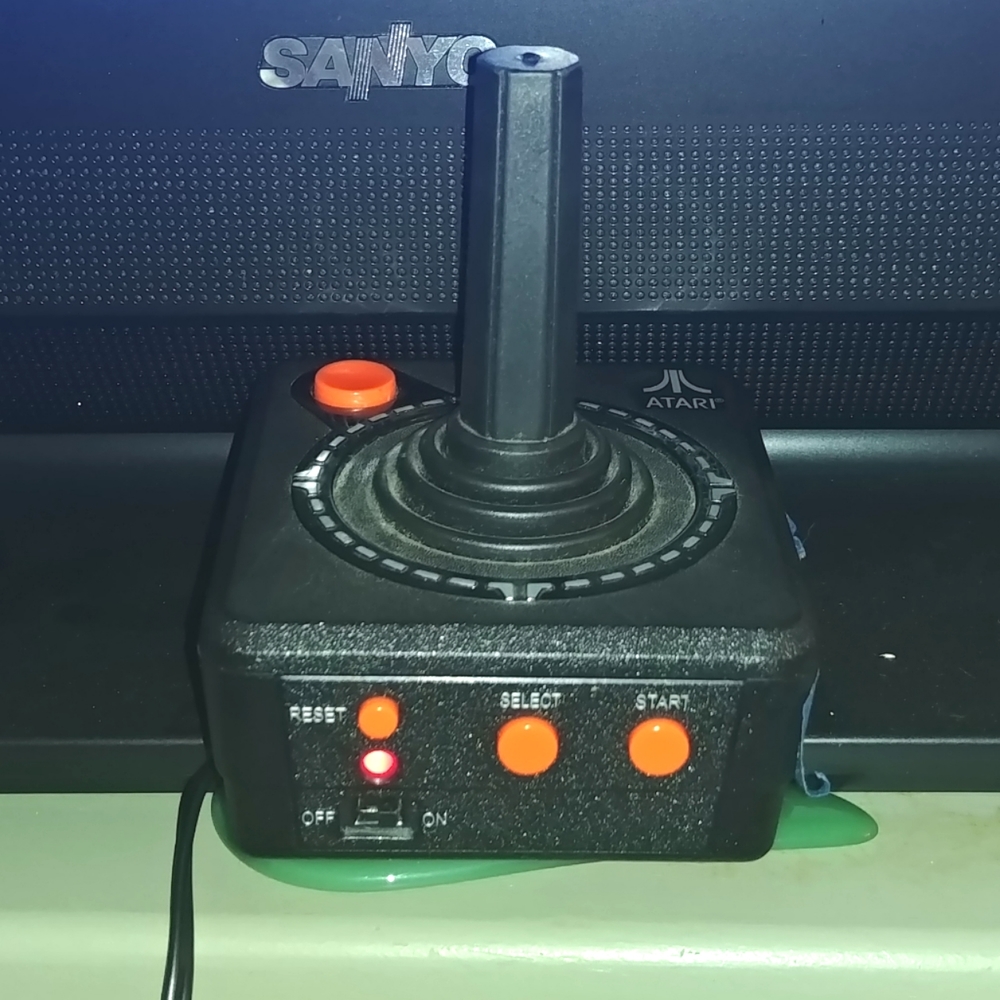 Atari plug and play